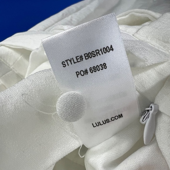 NWT🤩 |•LULUS•| Gorgeous White Belted Jumpsuit Size XS - Picture 11 of 12